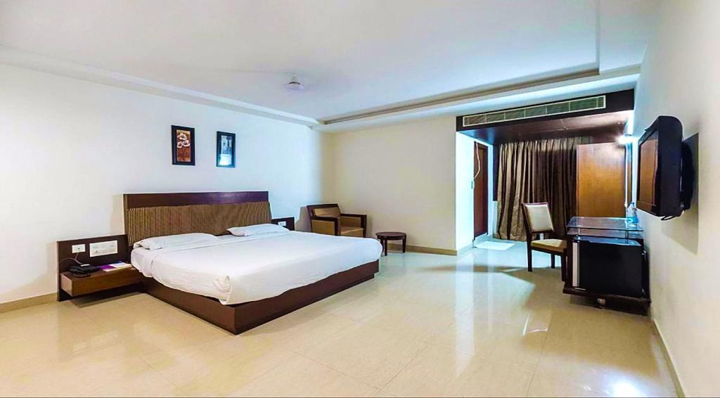 Hotel Central Park Ongole Экстерьер фото